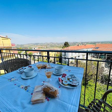 Casa Vacanze Con Vista Panoramica Frassinello Monferrato Exterior photo
